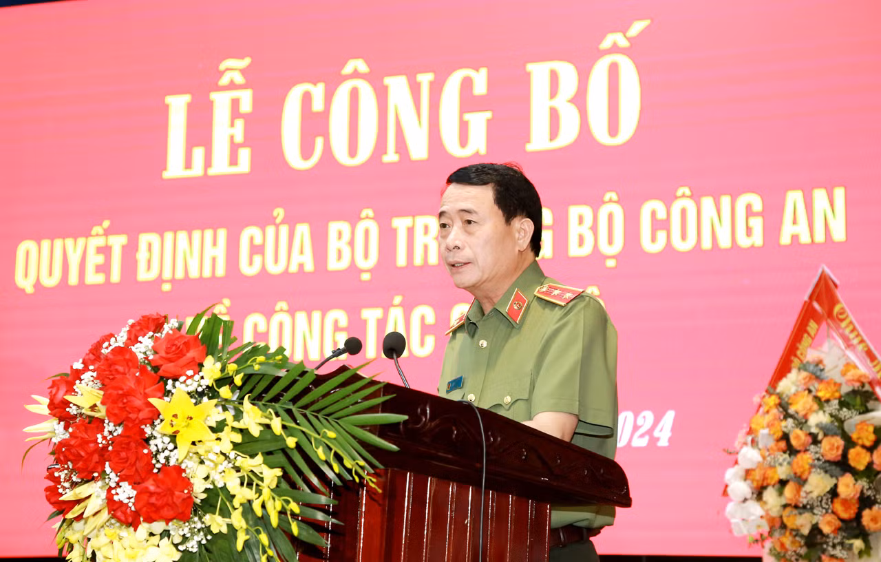 Công bố quyết định bổ nhiệm Giám đốc Công an tỉnh Hà Tĩnh -0