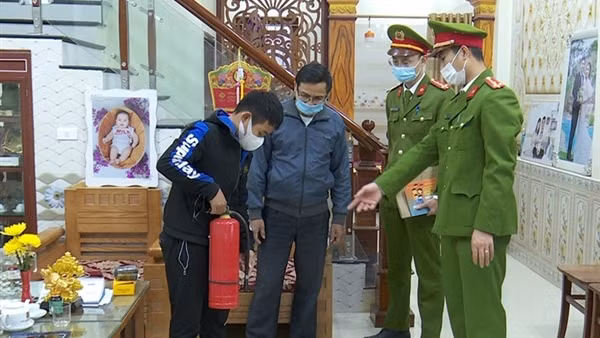 Xây dựng mô hình "Nhà tôi có bình chữa cháy"