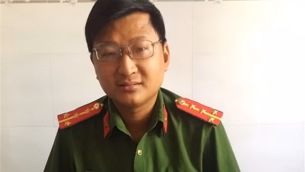 Phó trưởng Công an xã không quản hiểm nguy, cứu người bị lũ cuốn ảnh 3