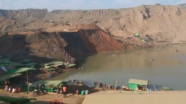 Dốc cống Đá Bạc ở Cà Mau bị sạt lở nghiêm trọng ảnh 3