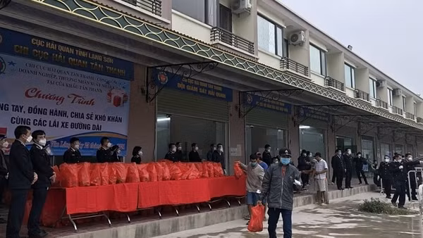Phấn đấu giải phóng sớm nhất lượng xe ùn ứ ở các cửa khẩu Quảng Ninh, Lạng Sơn ảnh 6