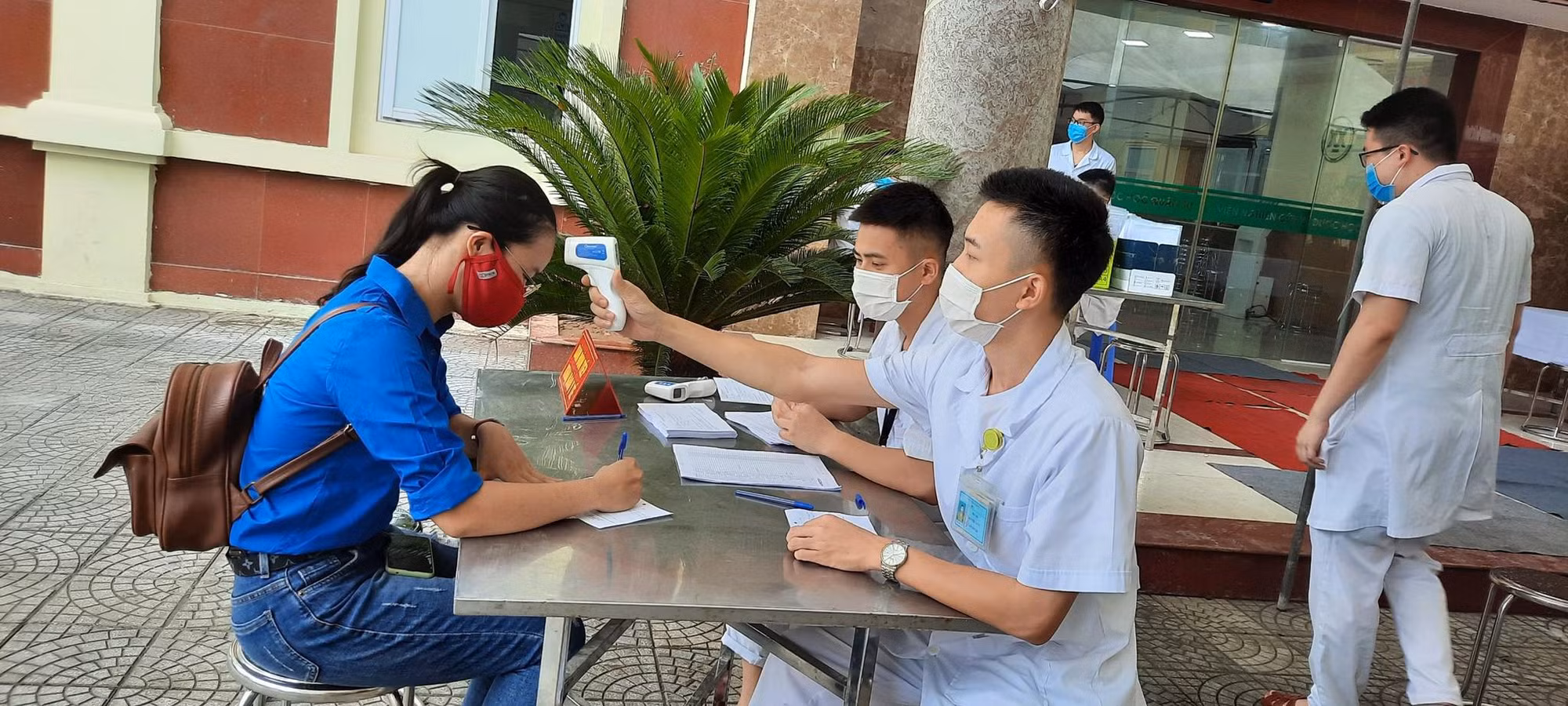 Hội đồng Đạo đức yêu cầu tiếp tục bổ sung dữ liệu về vaccine Nanocovax -0
