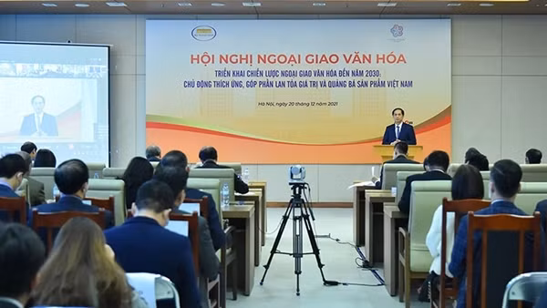 Phải quyết liệt, kiên trì, truyền đi thông điệp văn hoá của dân tộc, đất nước ra bạn bè quốc tế ảnh 3