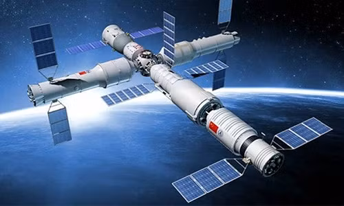 Trung Quốc cáo buộc vệ tinh của Elon Musk 