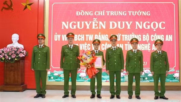 Thứ trưởng Nguyễn Duy Ngọc làm việc tại Công an tỉnh Nghệ An