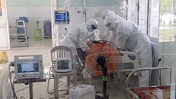 Đã phân bổ hơn 450.000 liều thuốc Molnupiravir điều trị F0 thể nhẹ ảnh 1