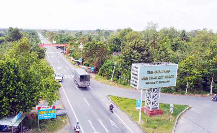 Hậu Giang tập trung phát triển khu, cụm công nghiệp dọc quốc lộ 61C -0