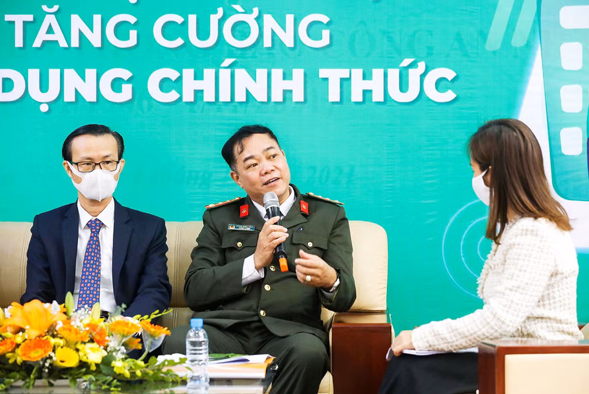 Giao lưu trực tuyến: “Đẩy lùi “tín dụng đen”, tăng cường tín dụng chính thức