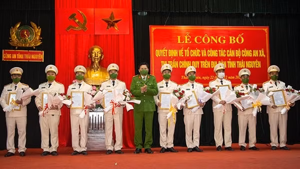 Công an tỉnh Thái Nguyên: Công bố Quyết định về tổ chức và công tác cán bộ