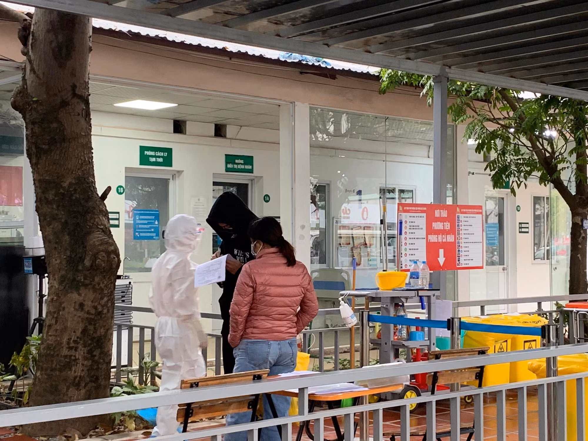 Hà Nội có 1.920 ca nhiễm COVID-19 mới, hơn 13.300 F0 đang điều trị tại nhà -0