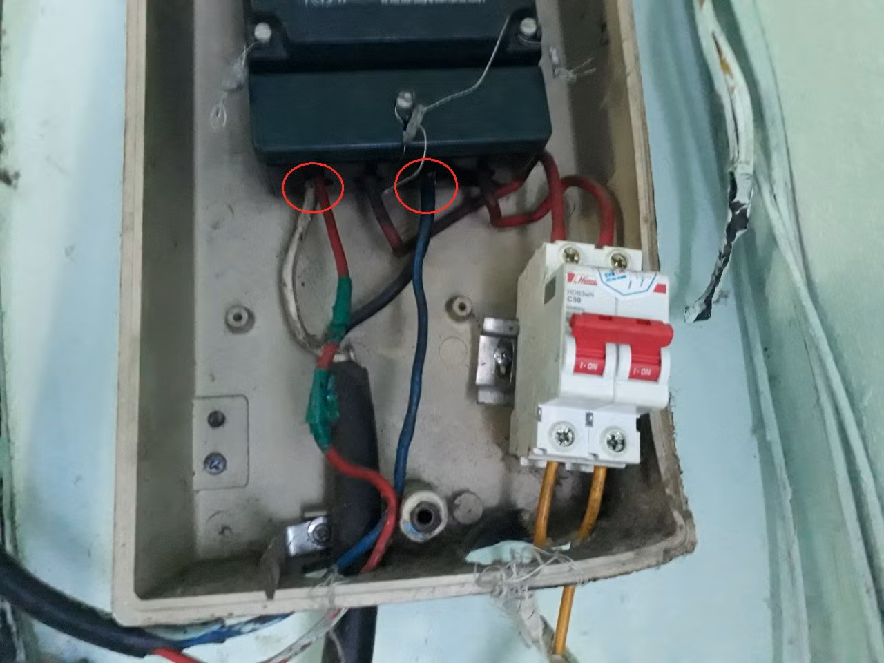 Xử phạt chủ hộ 11 triệu đồng vì “sài chùa” hơn 3.470 kWh điện -1