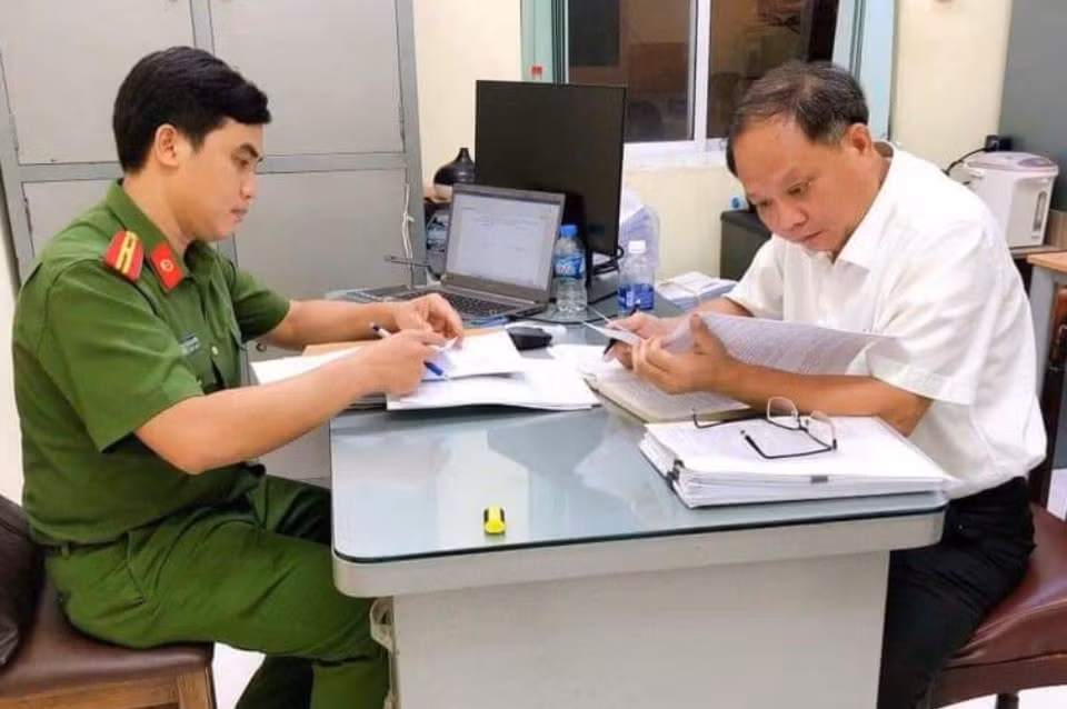 Cựu Phó bí thư thường trực TP Hồ Chí Minh Tất Thành Cang và các đồng phạm chuẩn bị hầu tòa -0