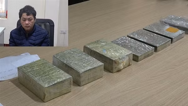 Thuê xe ôm chở bao tải chứa 40 bánh heroin ảnh 3