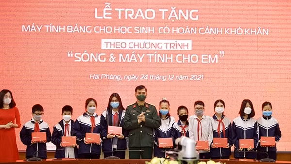 Đạt doanh thu 274 nghìn tỷ đồng năm 2021, Viettel dẫn đầu ngành về kết quả kinh doanh ảnh 3