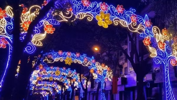Hà Nội trang trí chào đón năm mới 2022
