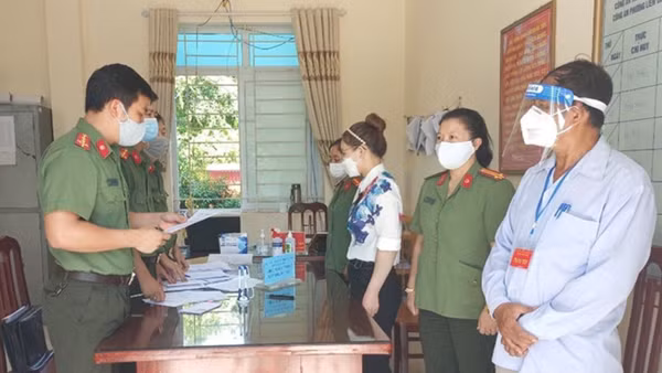 Chặn đứng nhóm lừa bán đông trùng hạ thảo, sữa ong chúa giá "cắt cổ" ảnh 4