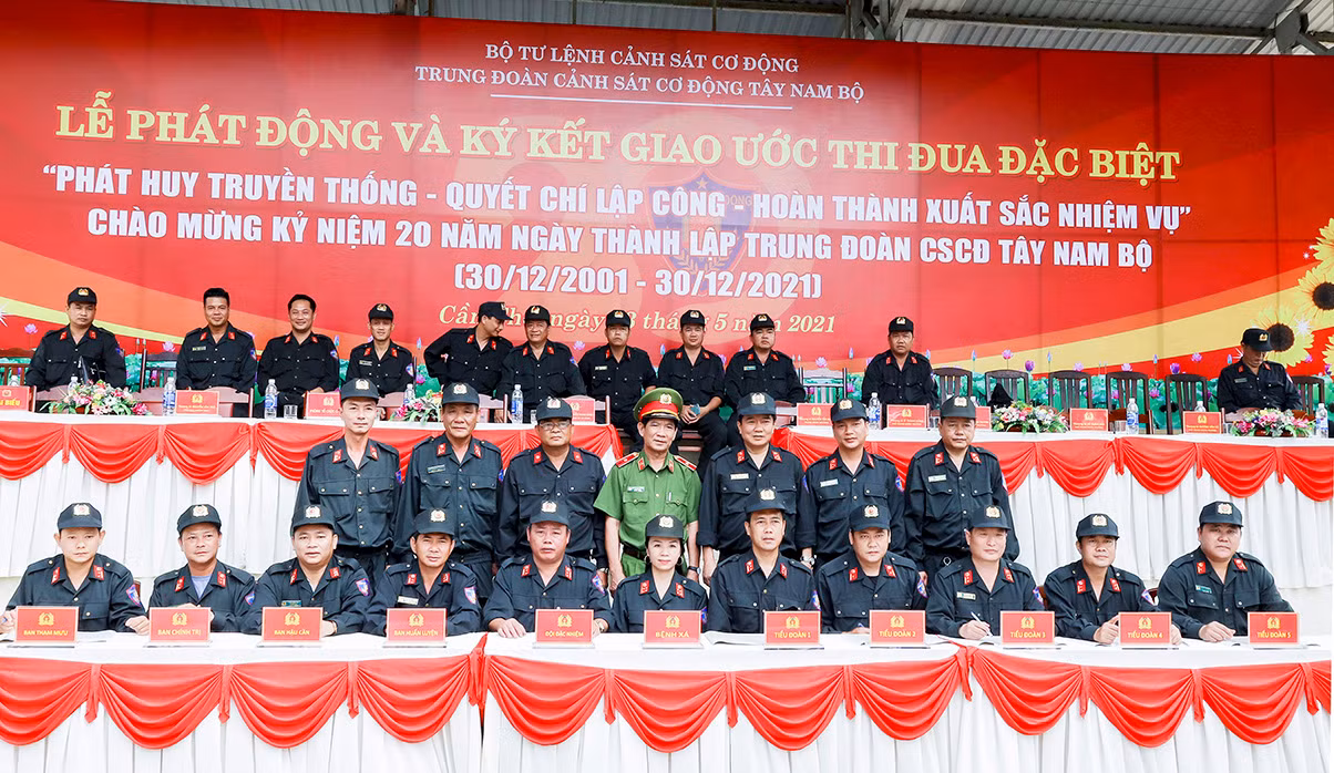 “Quả đấm thép” giữ vững bình yên vùng châu thổ Cửu Long -0