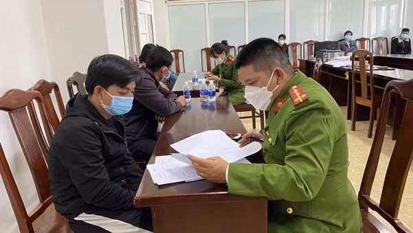 Sử dụng công nghệ cao để đánh bạc trên mạng với gần 500 tỷ đồng ảnh 3