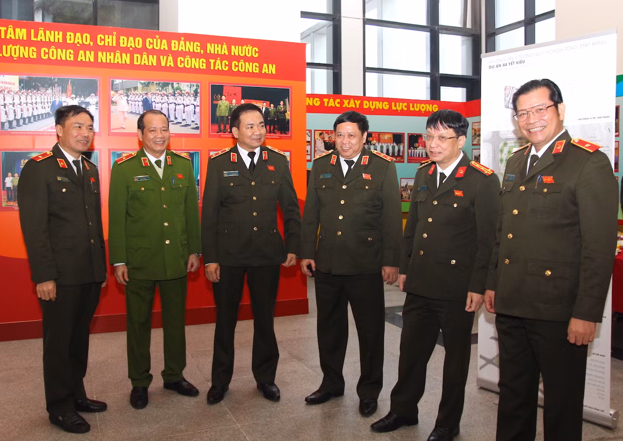 Thủ tướng: 