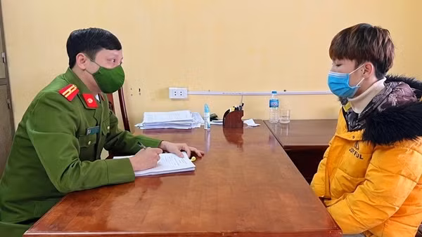 Lừa đảo chiếm đoạt hơn 4 tỷ đồng "nướng" vào đánh bạc trực tuyến ảnh 3