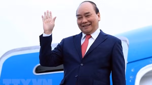 Chủ tịch nước gửi lẵng hoa chúc mừng Giáng sinh đến Tòa Tổng Giám mục Giáo phận Huế ảnh 4