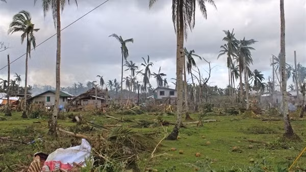 Bão chưa qua, dịch lại tới &nbsp;- “Thảm họa kép” thách thức Philippines ảnh 2