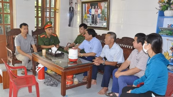 Giúp những người lầm lỡ làm lại cuộc đời