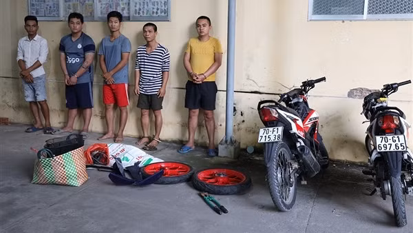 Bắt nhóm "dơi đêm" gây ra gần 40 vụ trộm, đem tài sản sang Campuchia tiêu thụ
