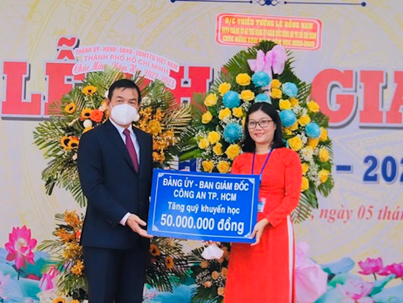 TP Hồ Chí Minh: Tưng bừng Lễ khai giảng năm học mới -0