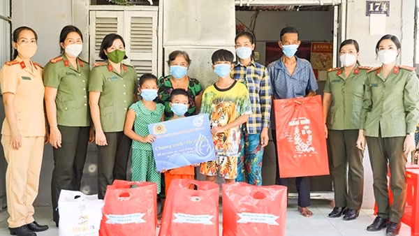 Những hoạt động nhân văn của Công an TP Cần Thơ
