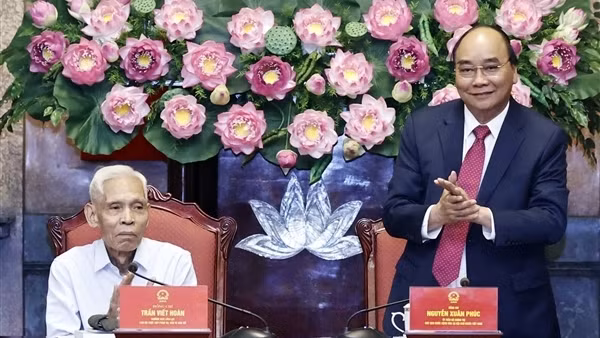 Cán bộ bảo vệ Bác Hồ là những tấm gương về sự trung thành
