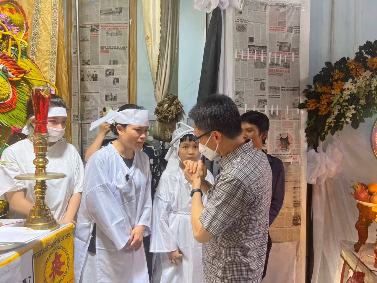 Hình ảnh tang thương hiện trường vụ cháy quán karaoke An Phú -0