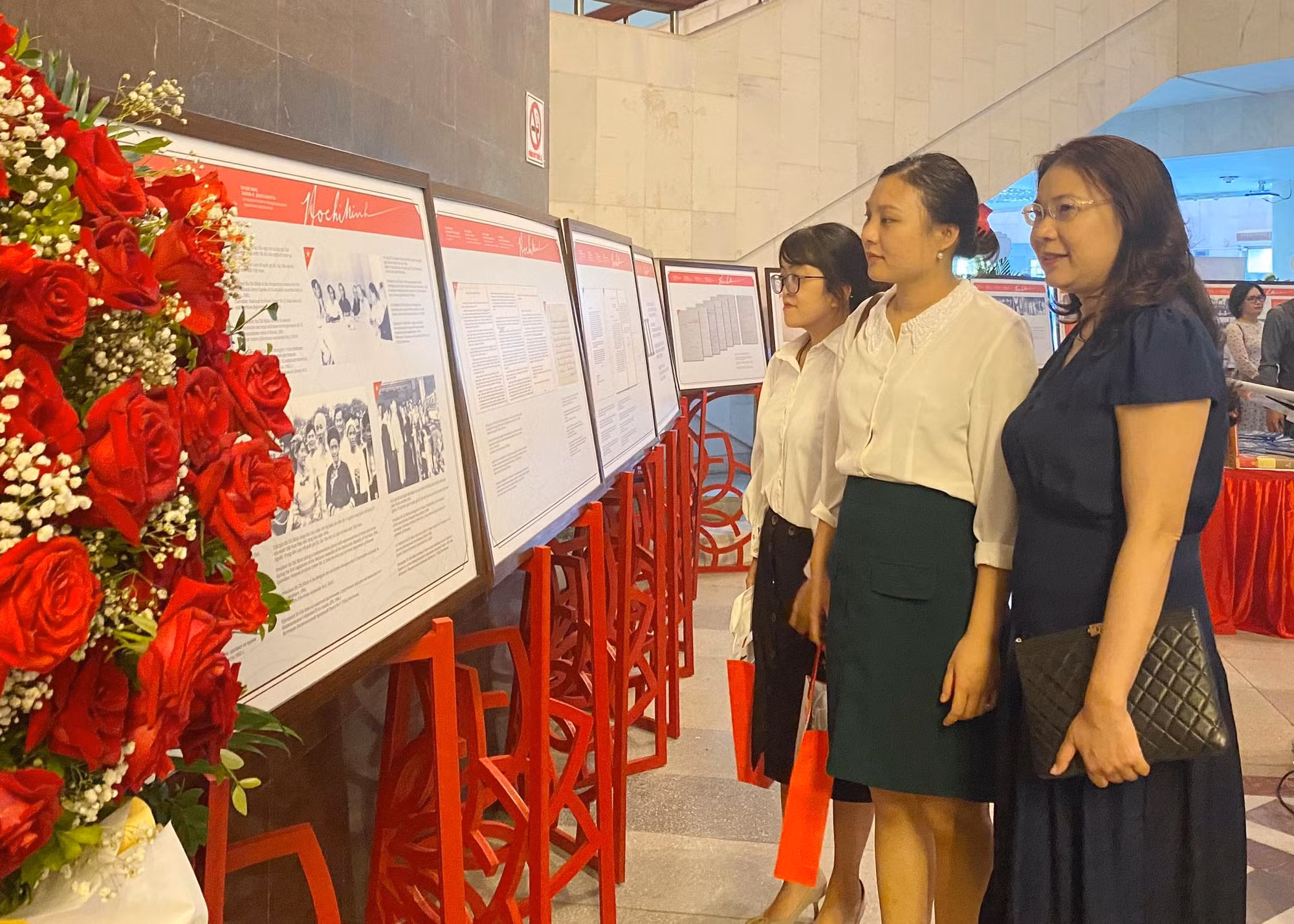Lễ kỷ niệm 35 năm UNESCO vinh danh Chủ tịch Hồ Chí Minh -0