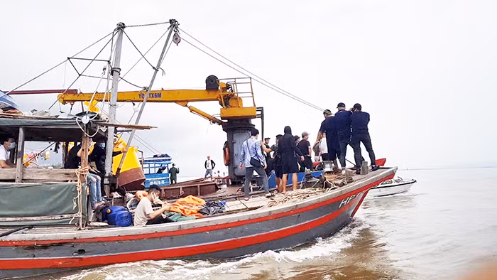 Hải Phòng kiên quyết xóa bỏ tình trạng nuôi ngao tự phát -0