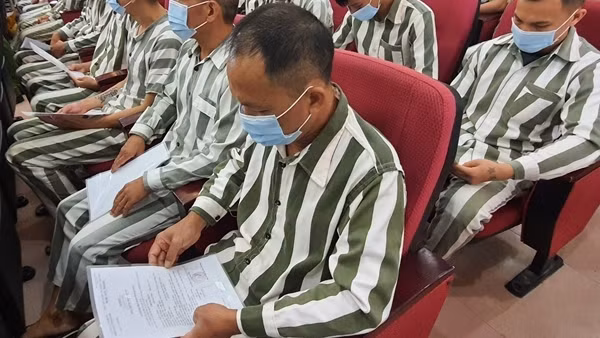 Niềm vui trong ngày đặc xá
