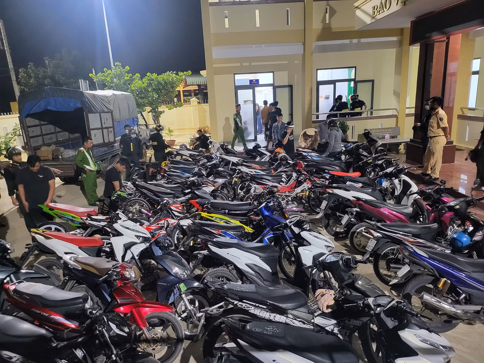 Ngăn chặn 35 “quái xế’ tụ tập về Quy Nhơn đua xe trái phép -0