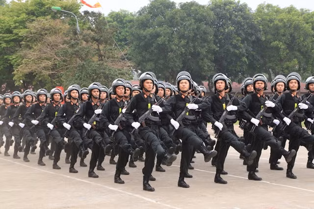 Triển khai thi hành Luật Cảnh sát cơ động -0