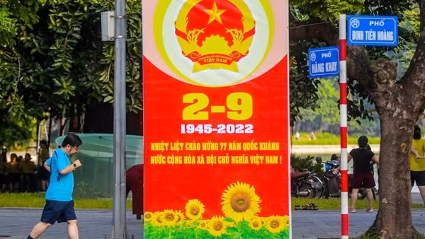 Đường phố Hà Nội vắng vẻ ngày Quốc khánh