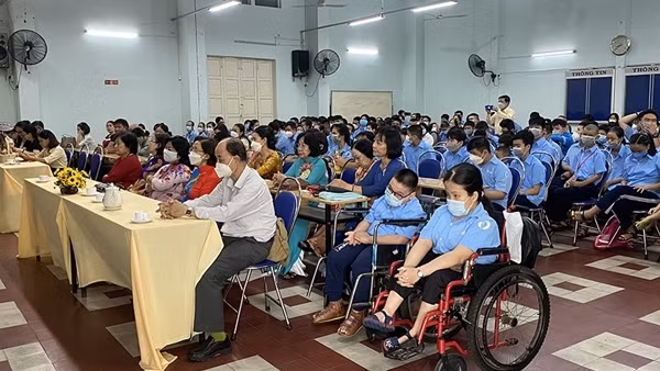 Khai giảng năm học mới ở ngôi trường đặc biệt