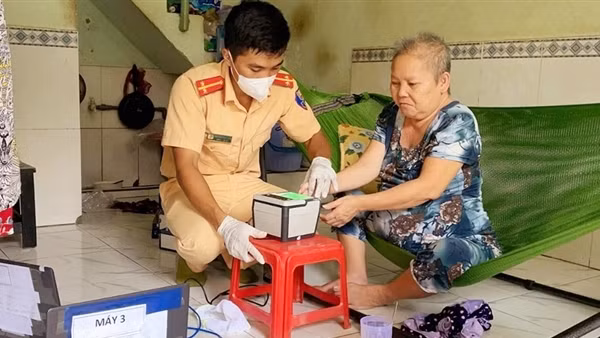 Cấp CCCD suốt dịp nghỉ lễ