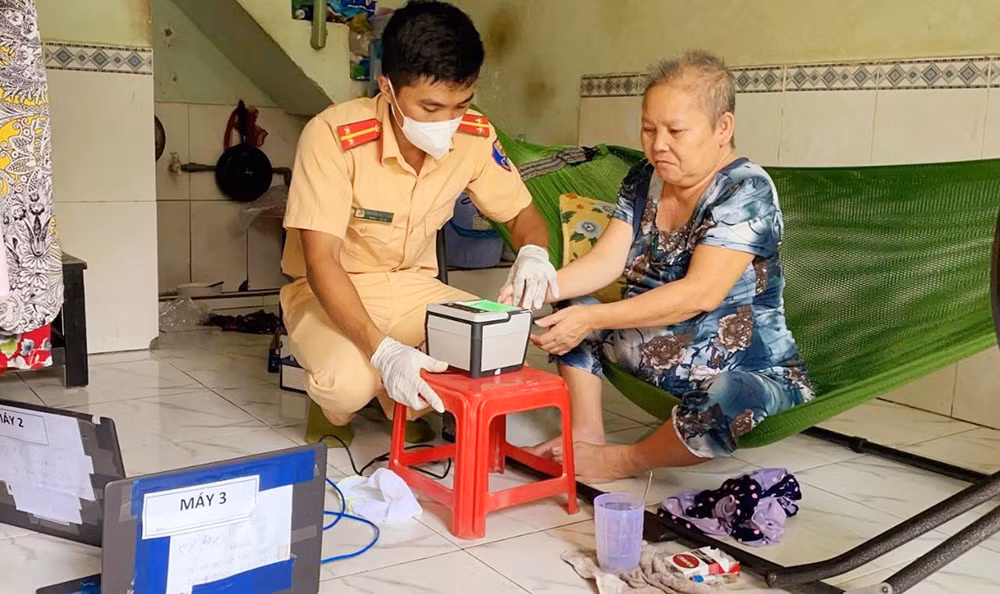 Cấp CCCD suốt dịp nghỉ lễ -0
