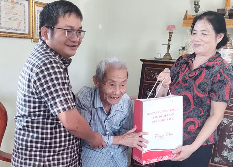 Nhiều hoạt động nghĩa tình trong ngày Tết Độc lập -0