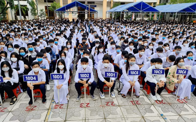 Học sinh cả nước háo hức đến trường -0