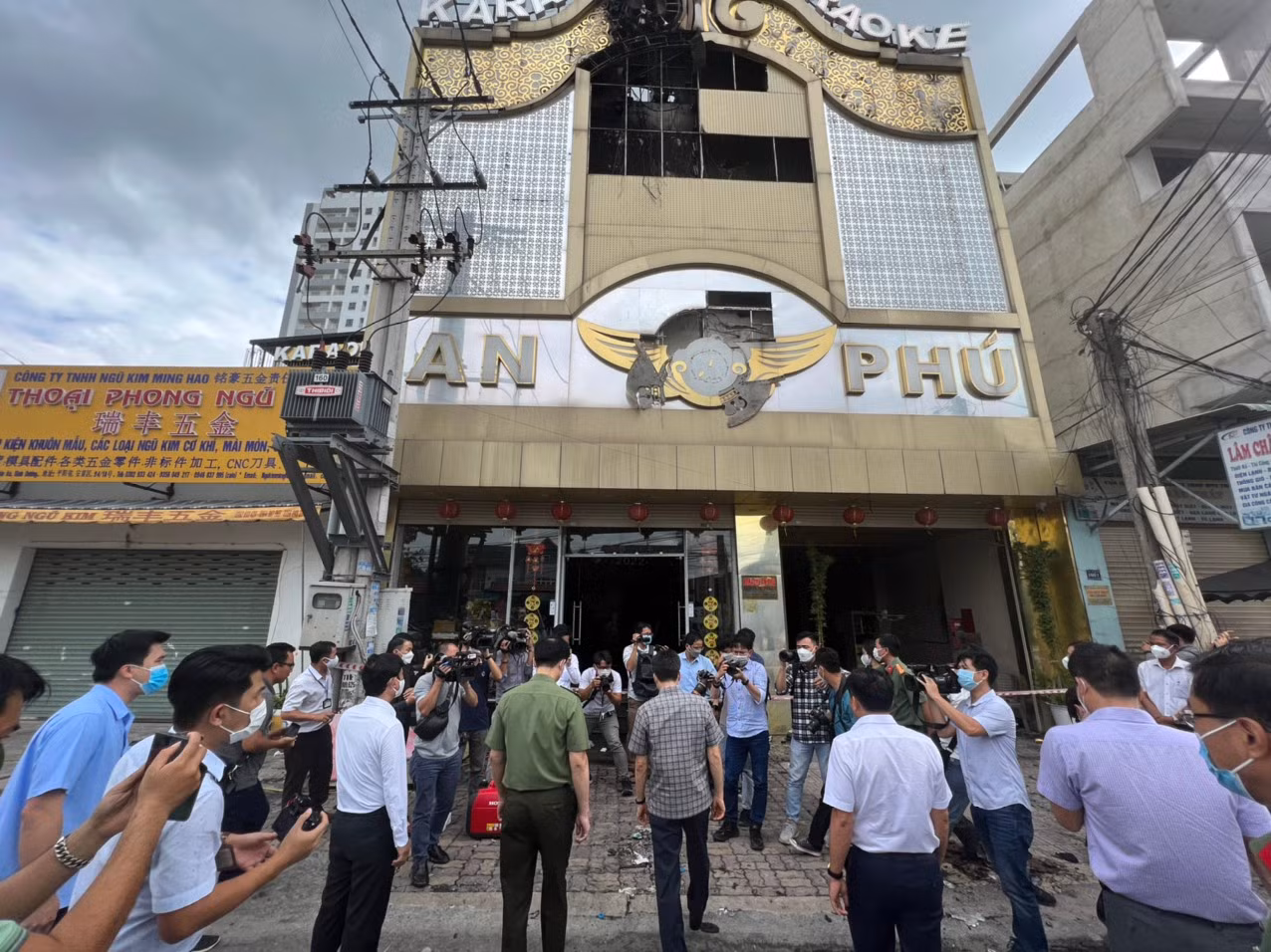 Khởi tố vụ án cháy quán karaoke 33 người thiệt mạng ở Bình Dương -0