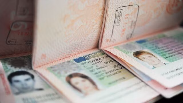 EU siết visa với người Nga, Moscow hứa sẽ trả đũa &nbsp; -0