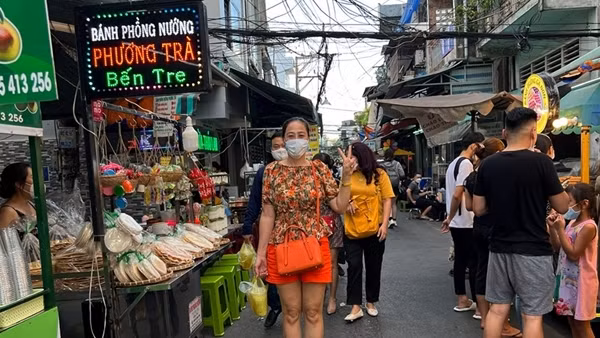 Du lịch “không ngủ” ở TP Hồ Chí Minh