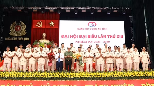 Đảng bộ Công an Tuyên Quang đề ra 3 khâu đột phá với 8 nhiệm vụ trọng tâm