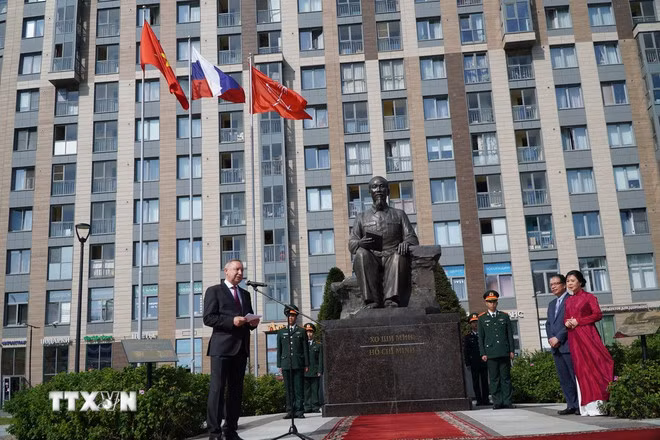 Khánh thành Quảng trường Hồ Chí Minh tại thành phố Saint Petersburg -0