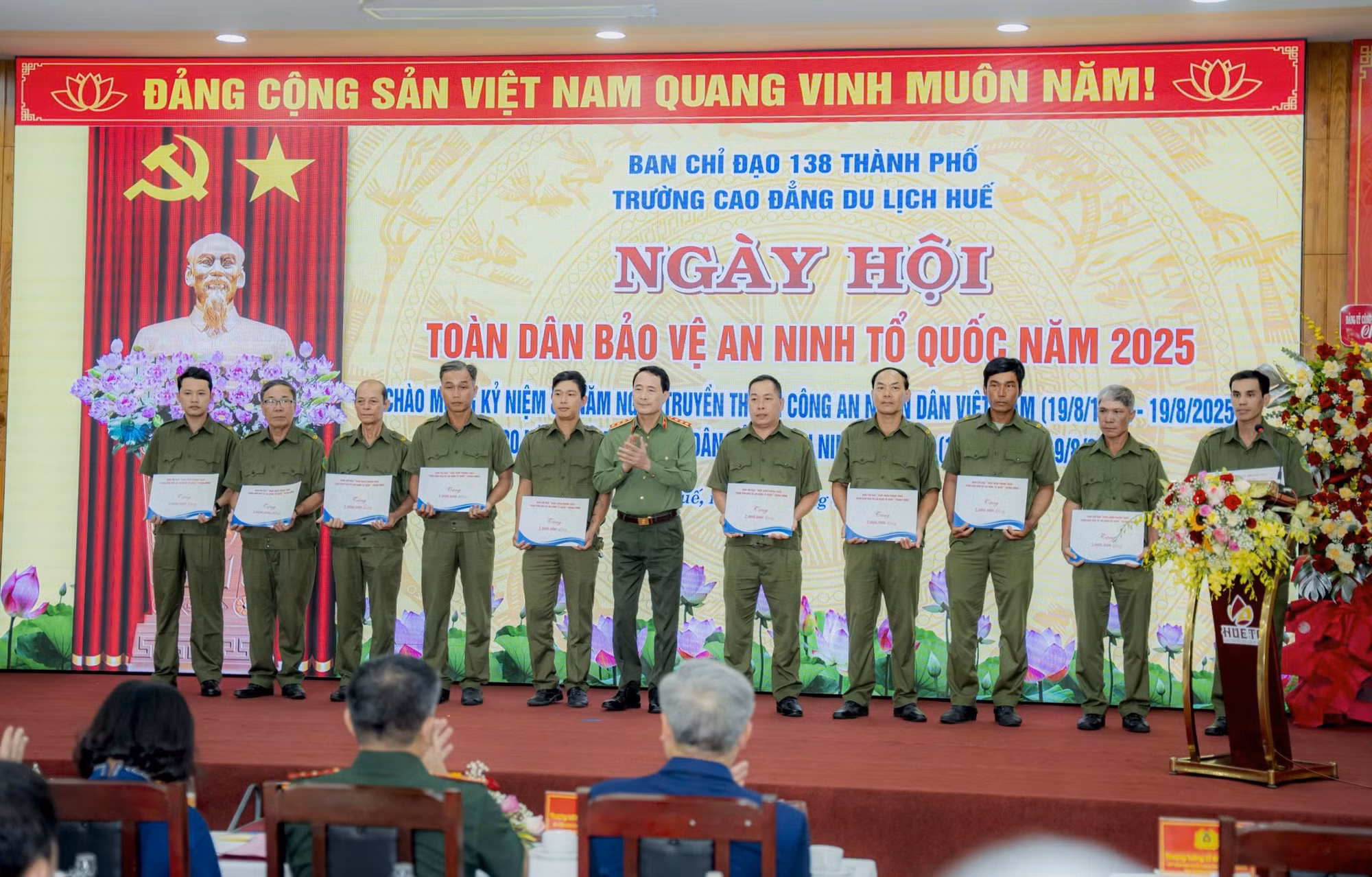 Tập trung xây dựng thế trận an ninh nhân dân, thế trận lòng dân vững chắc -0