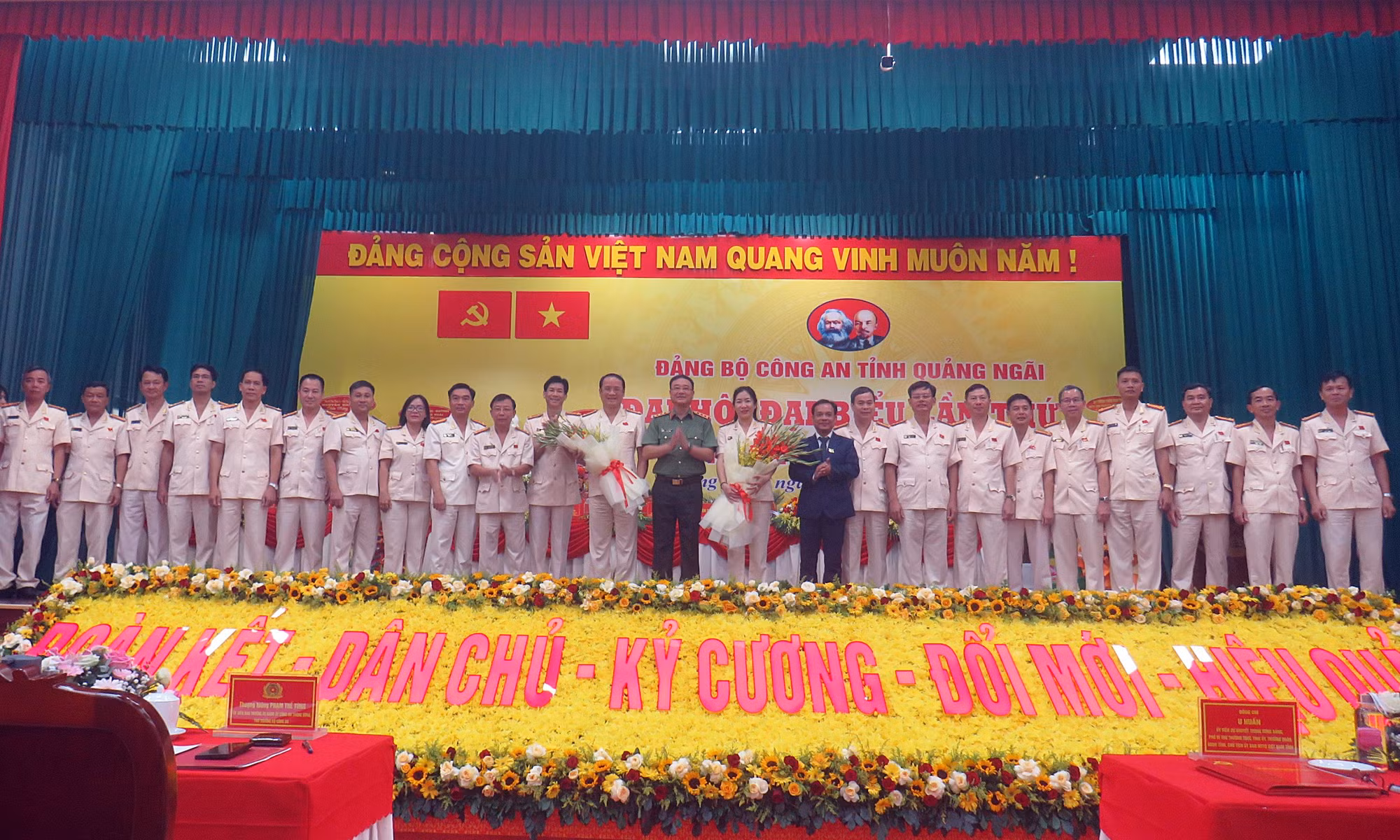 Thứ trưởng Phạm Thế Tùng chỉ đạo Đại hội Đảng bộ Công an tỉnh Quảng Ngãi -0